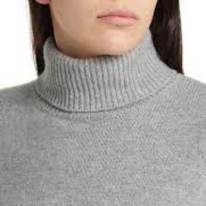 Nordstrom Signature Cashmere Light Gray Turtleneck Sweater Long Soft Sz L Luxury